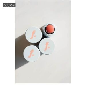 NIB Floss The Concierge Cheek and Lip Tint in Sandals